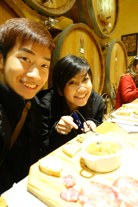 Milton Goh and Amilee Kang enjoying lunch and wine-tasting at Poggio Il Castellare winery in Monteciano, Tuscany!