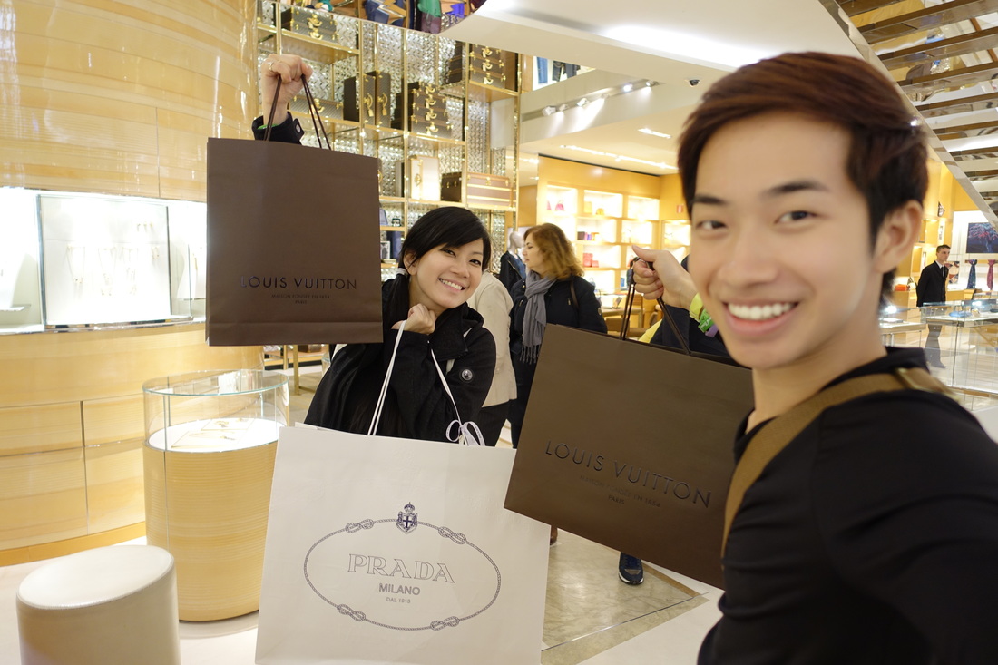 Milton Goh and Amilee Kang looking happy after getting great deals at the biggest Louis Vuitton store in Rome!